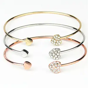 Fashion Gold rhinestone heart bangle For Women Wholesale NS8039616