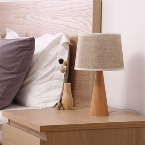 Lampada da Tavolo Moderna con Illuminazione Elettrica in Legno e <span class=keywords><strong>Paralume</strong></span> in Tessuto <span class=keywords><strong>Beige</strong></span> per Soggiorno, Decorazione d'Interni Contemporanea - Product Image 2