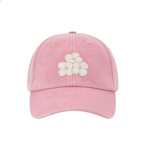 หมวกเบสบอลผ้าเดนิมสีชมพูพร้อมลายปักดอกไม้สีขาวสามดอก – หมวกลำลองระบายอากาศได้ดีสำหรับการเดินป่าและเล่นกอล์ฟ - Product Image 1