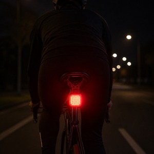 Feu arrière de vélo étanche rechargeable par USB IPX6 5V 500mA, fixation sur tube de selle, 43g - Product Image 5