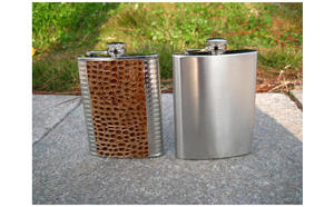 Petaca de acero inoxidable de 8 oz con embudo, petaca de bolsillo para alcohol y whisky, con tapa de rosca - Product Image 6