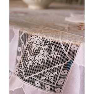 Mantel de Organza Europeo con Bordado de Flores y Servilletas con Volantes para Bodas, Eventos, Hoteles y Uso Diario - Product Image 3