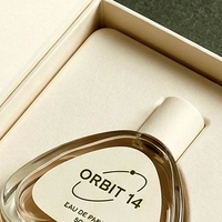 Boîte à parfum rigide de style livre blanc magnétique personnalisée, boîte fermée, présentation pour emballage cadeau de parfum