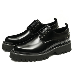 Nouvelles Bottes d'Hiver Montantes Classiques Polyvalentes Décontractées pour Hommes, Imperméables en Cuir Véritable, Rehaussantes, pour le Travail en Extérieur et le Sport - Product Image 1