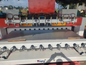 Đa cọc 2.2kw <span class=keywords><strong>CNC</strong></span> <span class=keywords><strong>Router</strong></span> 1530 quay 4th trục 12 đầu 3D Máy chế biến gỗ với động cơ & bánh cho đồ nội thất chân làm - Product Image 6