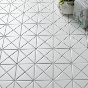 Carrelage de salle de bains en porcelaine glacée, Triangle, décor moderne, mosaïque blanche intelligente de 2" - Product Image 1