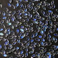Pierre de lune bleue naturelle en forme d'œil de cheval 5X2.5mm anneau bijoux en pierre nue à forte fluorescence avec pierre de réglage assortie