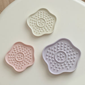 Nouvelle conception 2026, assiette de luxe pour animaux de compagnie à alimentation lente, tapis antidérapant pour lécher pour chat et <span class=keywords><strong>chien</strong></span>, bol en céramique pour animaux de compagnie, tapis pour bol, alimentation saine, assiette pour <span class=keywords><strong>chien</strong></span> - Product Image 3