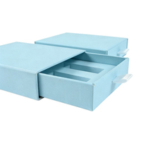 Boîtes en carton recyclables personnalisées avec logo UV, pelliculage mat et doublure en éponge pour emballage de luxe de parfums et cosmétiques, impression quadricolore à chaud