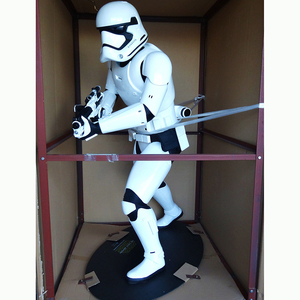 Estatua de Robot Stormtrooper Personalizable a Tamaño Real, Stormtrooper de Star Wars en Resina para la Familia - Product Image 6