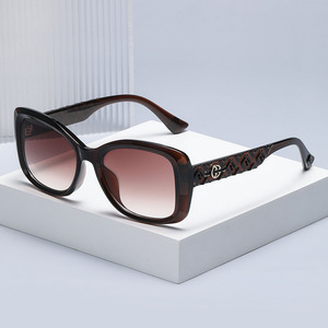 Nuevas gafas de sol tipo ojo de gato para mujer, montura grande negra, protección UV400, montura de plástico y Metal, gafas de sol de clase 2 RG 99065 - Product Image 2