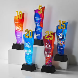 Metal dorado único No 5 10 15 30 años de servicio Medallas Trofeo conmemorativo de cristal personalizado Premios con base negra - Product Image 5