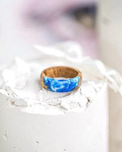 Bague en résine et bois, bijoux faits à la main en bois naturel et résine avec un design unique pour hommes et femmes, à porter au quotidien - Product Image 3