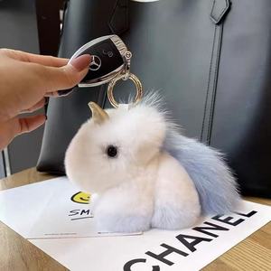 Porte-clés Licorne Kawaii en Peluche, Breloque de Sac Cheval en Fausse Fourrure Moelleuse, Pendentif Pompon de Luxe pour Sac à Main Femme, Anneau de Clés de Voiture, Décoration Cadeau - Product Image 4