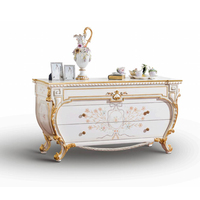 Lit double classique français, style européen rétro, en bois massif, avec revêtement en cuir véritable, finition feuille d'or antique, mobilier de chambre à coucher.