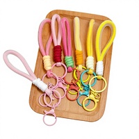Porte-clés en maille fait main au design macaron coloré, cordon tressé simple pour téléphone, bouteille d'eau, pendentif, jouet, accessoire DIY