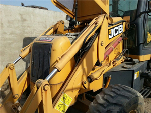Chargeuse-pelleteuse d'occasion JCB 3CX, modèle 2015, capacité de charge nominale de 15 tonnes, moteur CAT, puissance de 92 kW, utilisée aux États-Unis, excavatrice rétro à vendre - Product Image 3