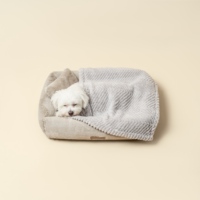 2025 Großhandel Waschbares Abnehmbares Weiches Komfortables Luxuriöses Hochelastisches Rechteckiges Hundebett Rutschfest Polyester S/M/L Winter