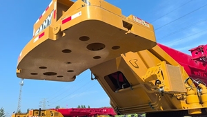 Grúa móvil hidráulica SAN-Y STC800E5 usada de 80 toneladas, maquinaria de elevación de servicio pesado para construcción de puentes - Product Image 6