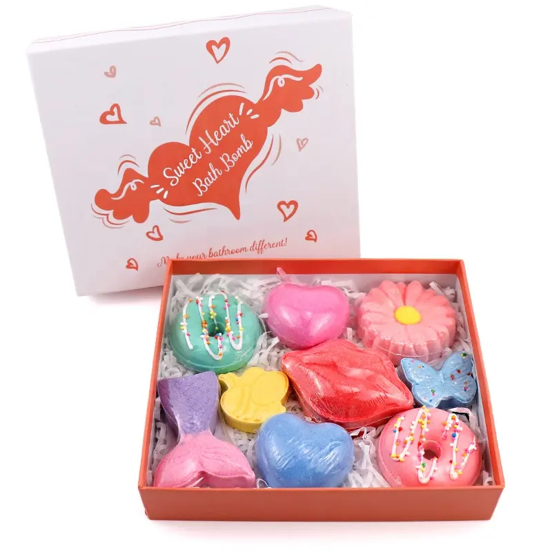 मिठाई उपहार सेट OEM कस्टम लोगो सीटी रंगीन बुलबुला शाकाहारी प्राकृतिक बच्चों केक फूल मरमेड दिल डोनट्स स्नान बम किट