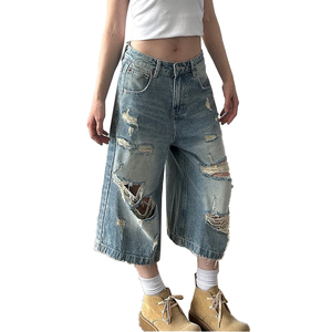Pantalones cortos de mezclilla capri para mujer, estilo streetwear, retro, lavados, con rotos intensos y efecto bigote, de corte holgado y pierna ancha, desgastados, al por mayor - Product Image 4