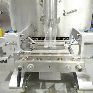 Macchina Verticale per il Confezionamento e il Riempimento di Sacchetti Alimentari con PLC e Motore per Sacchetti in Plastica di Noci e Caramelle - Product Image 4