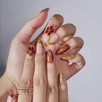 Kuku Palsu Almond 3D Motif Bunga Gradasi Karamel Vintage dengan Foil Emas, Dapat Disesuaikan, Grosir, Fleksibel, untuk Pesta dan Perjalanan