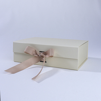 Boîte d'emballage minimaliste personnalisée à rabat, pliable, magnétique, avec ruban