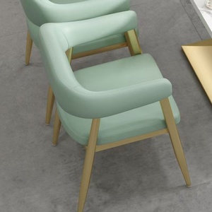 Conjunto de Muebles de Bar de Cuero Sintético Moderno - Asientos Elegantes para Bares y Cafeterías - Product Image 2