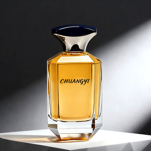 अनुकूलित लक्जरी संस्करण अद्वितीय वर्ग आकार की खाली इत्र की बोतल और आवश्यक तेल स्प्रे बोतल 50 मिलीलीटर 100 मिलीलीटर पैकेजिंग बॉक्स के साथ - Product Image 4