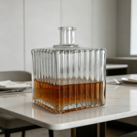 Bouteille en verre de qualité export 700 ml pour Tequila, Vodka, Brandy, Whisky, Gin, Rhum, Boissons, Eau Minérale, Eau Pétillante avec Bouchon Synthétique