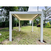 Pergola rétractable en aluminium avec toit imperméable pour jardin et villa, finition luxe thermolaquée