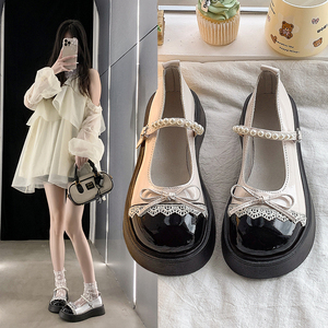Scarpe Mary Jane da Donna con Suola Spessa Argento Retrò Nuove 2026, Stile Francese, con Tomaia Bassa, Ideali per Abbinare con Gonne - Product Image 4