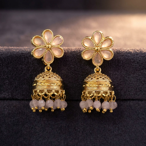Bijoux fantaisie artificiels Kanhai Jewels, boucles d'oreilles ethniques Jhumki pour femmes, style antique, plaqué or, 10 grammes, sans nickel ni plomb - Product Image 5