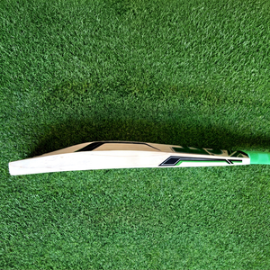 Bate de Cricket y Béisbol de Mimbre Inglés al por Mayor, Ligero, con Punta de Acero, Embalaje Personalizado, Blanco, para Entrenamiento y Partidos - Product Image 1