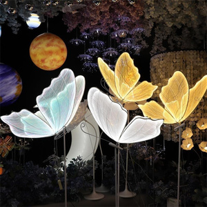 Lámpara de pie de mariposa para boda al por mayor decoración de mariposas iluminación de mariposa romántica colgante para decoración de fondo de fiesta - Product Image 1