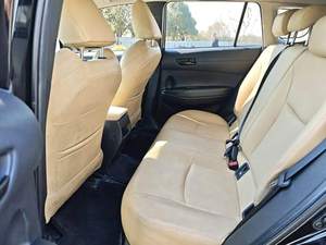 <span class=keywords><strong>Toyota</strong></span> Frontlander SUV d'occasion 2022 en excellent état, boîte automatique 2.0L CVT, sièges en cuir, intérieur foncé, caméra de recul, conduite à gauche - Product Image 5