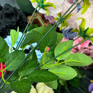 7 Têtes de Roses Artificielles en Soie Effet Diamant pour Décorations de Mariage, Marqueurs d'Allée, Arrangements Floraux et Accessoires Décoratifs - Product Image 4