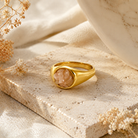 Bague Chevalière Artisanale en Acier Inoxydable avec Grappe de Pierres Brutes, Bijoux Bohèmes Personnalisés, Bagues de Mode Bohème
