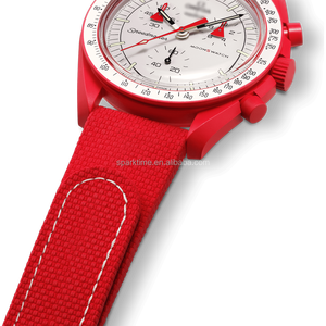 Bracelet en caoutchouc SparkTime Luxury 20 mm de style FKM avec texture lunaire 3D, étanche et ajustement universel pour chronographe de la série S - Product Image 2