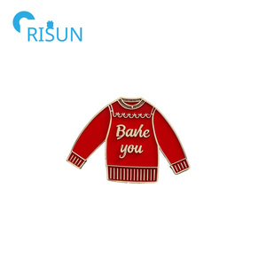 Pin de esmalte al por mayor con diseño de suéter navideño, insignia personalizada con logotipo para ropa de empresa, pin de solapa de esmalte con diseño de suéter 'Bah Humbug', regalo - Product Image 6