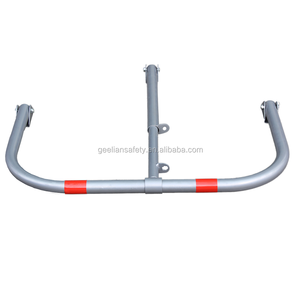 حاجز وقوف السيارات الجديد "M" على شكل فولاذ للسوق الإسبانية أقفال عجلة السيارة والمصابك - Product Image 4