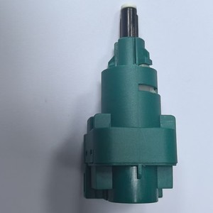 Interruptor de luz de freno Volkswagen 1C0945511A para Santana Passat Bora, color verde, sin ajuste, pieza de repuesto automática - Product Image 1