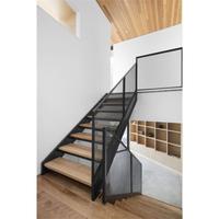 Escalier droit à double latéral en forme de L, design moderne