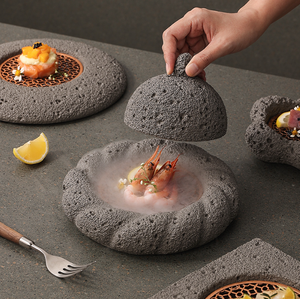 Plato de <span class=keywords><strong>Sushi</strong></span> de Cemento Japonés en Diseño Gris Nuevo, Técnica Ecológica de Escarcha, Similar a un Meteorito, Plato para Cena, Venta al por Mayor - Product Image 2