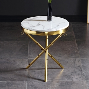 La última mesa de esquina superior de mármol de acero duradero dorado moderno, mesa auxiliar redonda para sala de estar, mesa auxiliar para muebles de Hotel y hogar