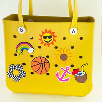 Olian vente en gros de sac fourre-tout en stock logo personnalisé mèches softball baseball football silicone plage bogg sac breloques accessoires inserts