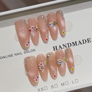 Uñas Postizas Cortas Ovaladas con Efecto Ojo de Gato y Lámina Dorada, Estilo Minimalista, Versátiles, Reutilizables, para Uso Diario y Ocio - Product Image 4