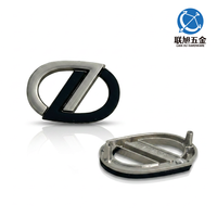 Étiquette métallique personnalisée Lianxu en alliage de zinc, gravée et embossée avec logo de marque, pour vêtements, chaussures et sacs (OEM/ODM)