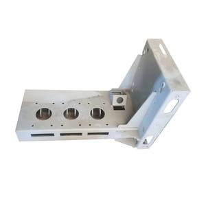 Traitement de tôles en acier inoxydable, laiton et aluminium par pressage CNC, pliage, découpe à la presse, épaisseur personnalisée et revêtement en poudre - Product Image 5